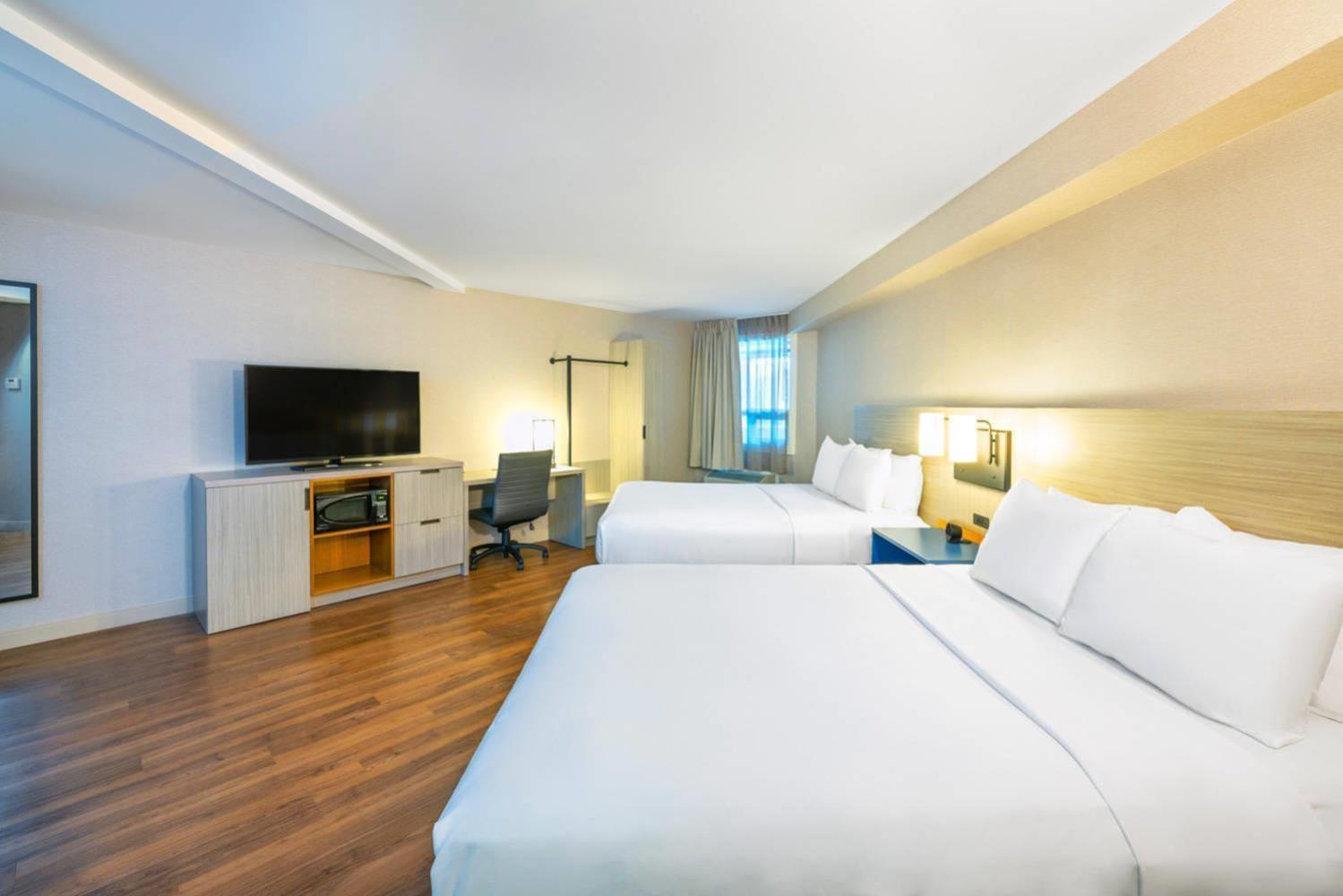 Comfort Inn Труро Екстер'єр фото