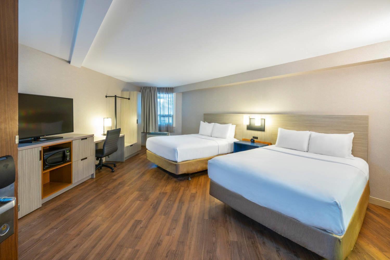 Comfort Inn Труро Екстер'єр фото