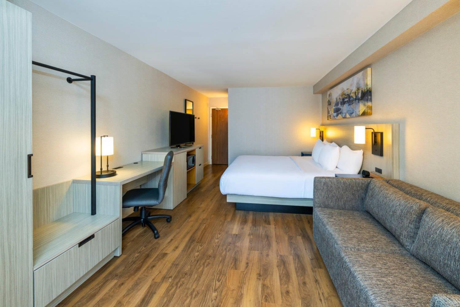 Comfort Inn Труро Екстер'єр фото