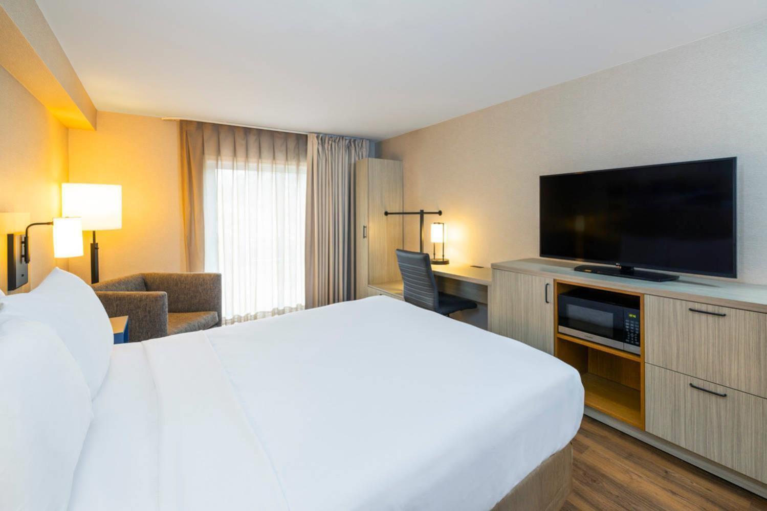 Comfort Inn Труро Екстер'єр фото